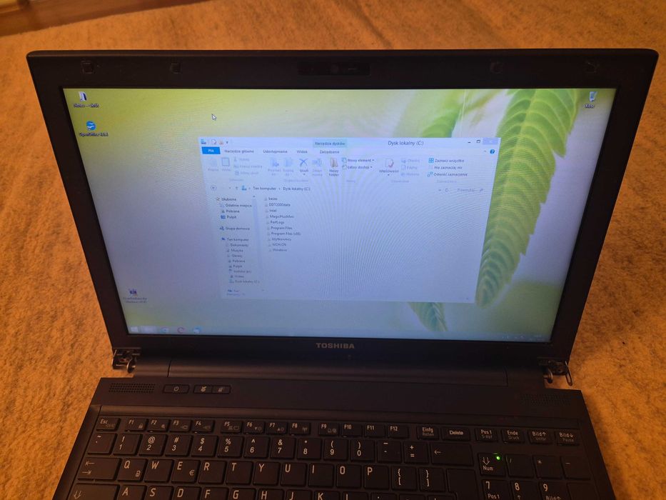 Solidny laptop i5 Toshiba Tecra R950 + stacja dokująca