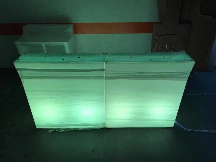 Bar com iluminação