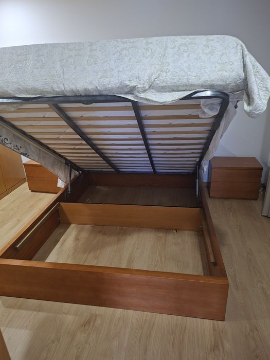 Vendo quarto de casal
