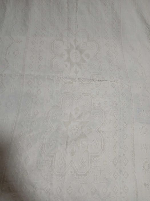 Colcha coroa de rei com 140 anos