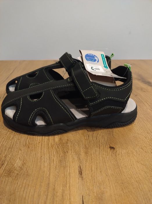 Sandały chłopięce r 35 wkładka 22,5 cm
