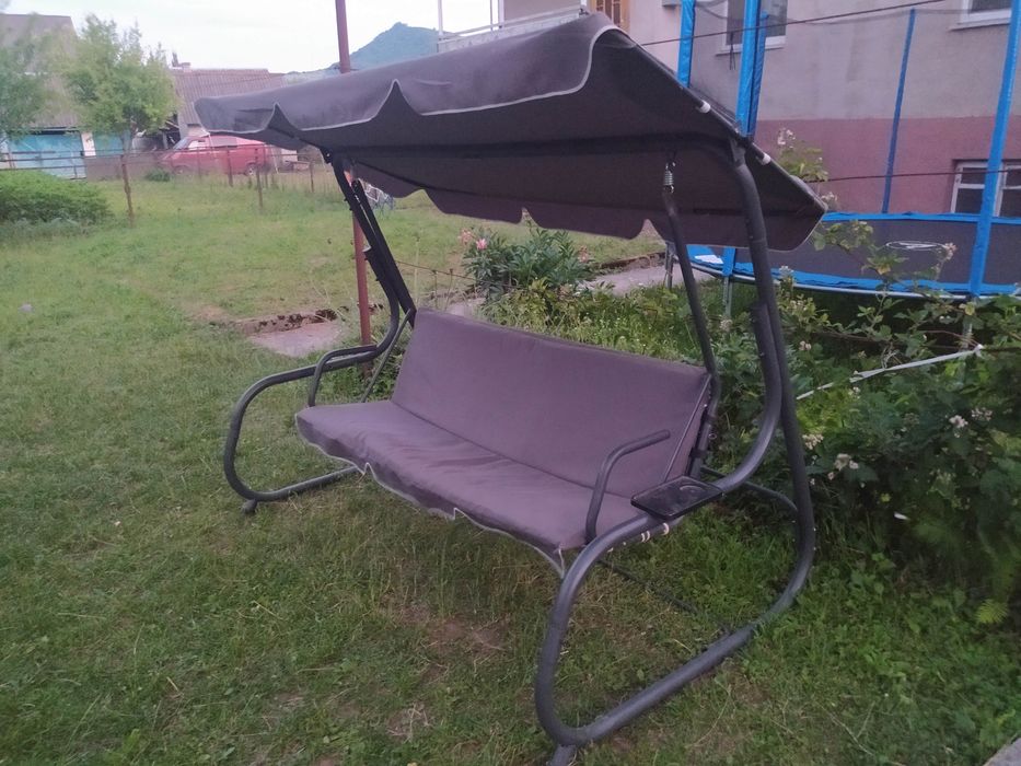 Продам Садова гойдалка  220*120*170 см – розкладна, крісло-гойдалка, з підставкою