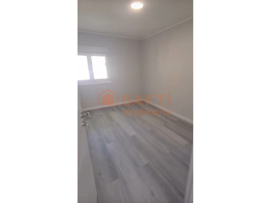 Apartamento T3 - Laranjeiro - Almada