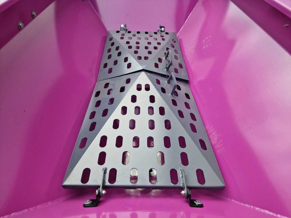 Rozsiewacz dwutalerzowy 600L- Demarol