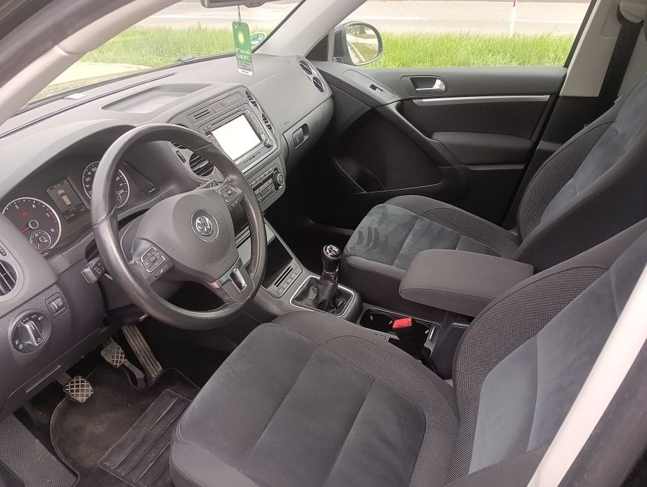 VW Tiguan 2.0 TDI _ Full Opcja _Ledy_Bi Xenon _Panorama_ Sam parkuje _