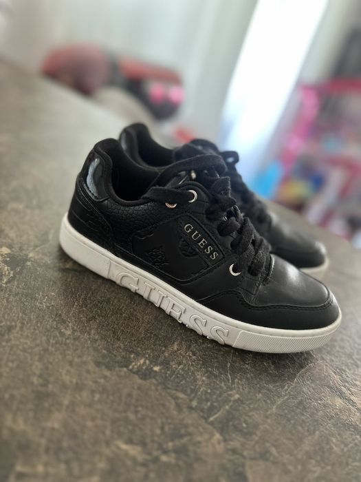 Mokasyny buty trampki Guess
