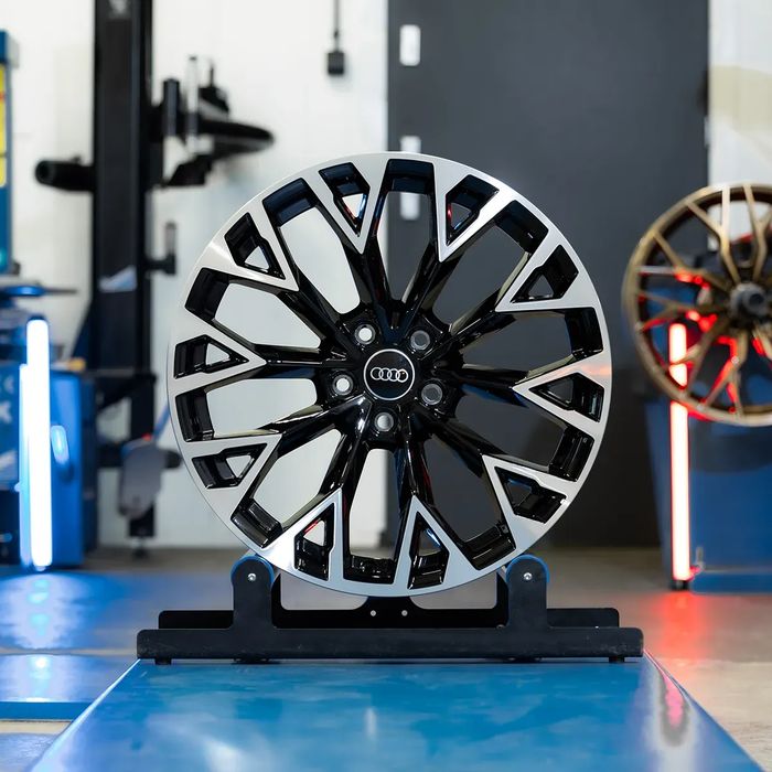 Oryginalne Felgi Audi RS 19" RS3 8Y