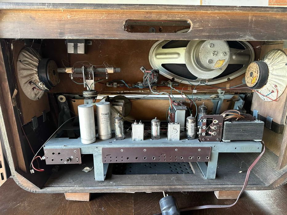Radio lampowe ZRK Tatry 3281