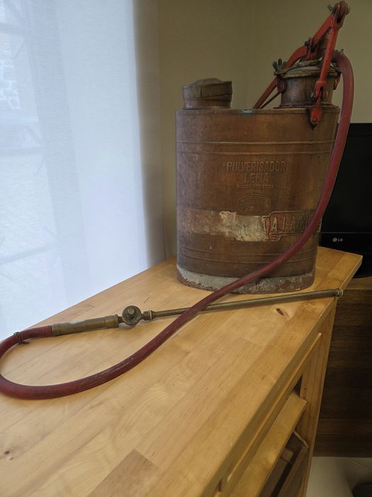 Pulverizador de Cobre Antigo