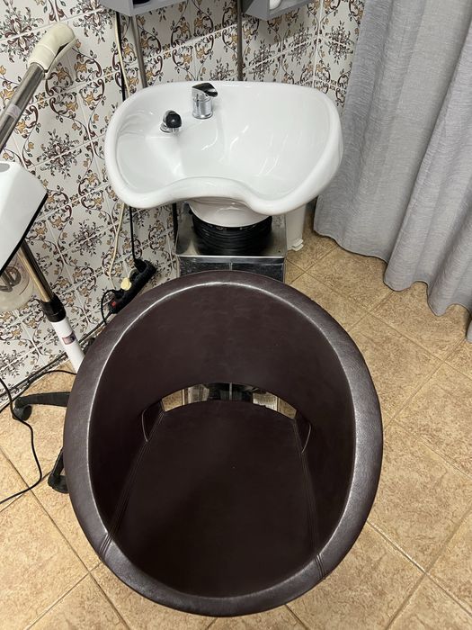 Rampa de lavagem + carrinho de apoio cabeleireira