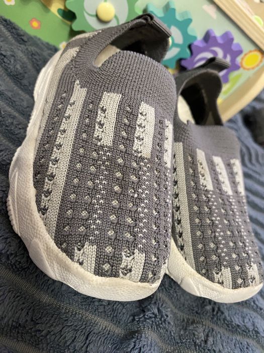 Кросівочки на хлопчика 23