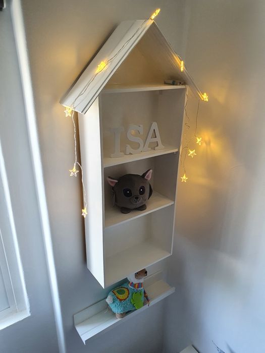 Estante casinha (quarto bébé / criança)