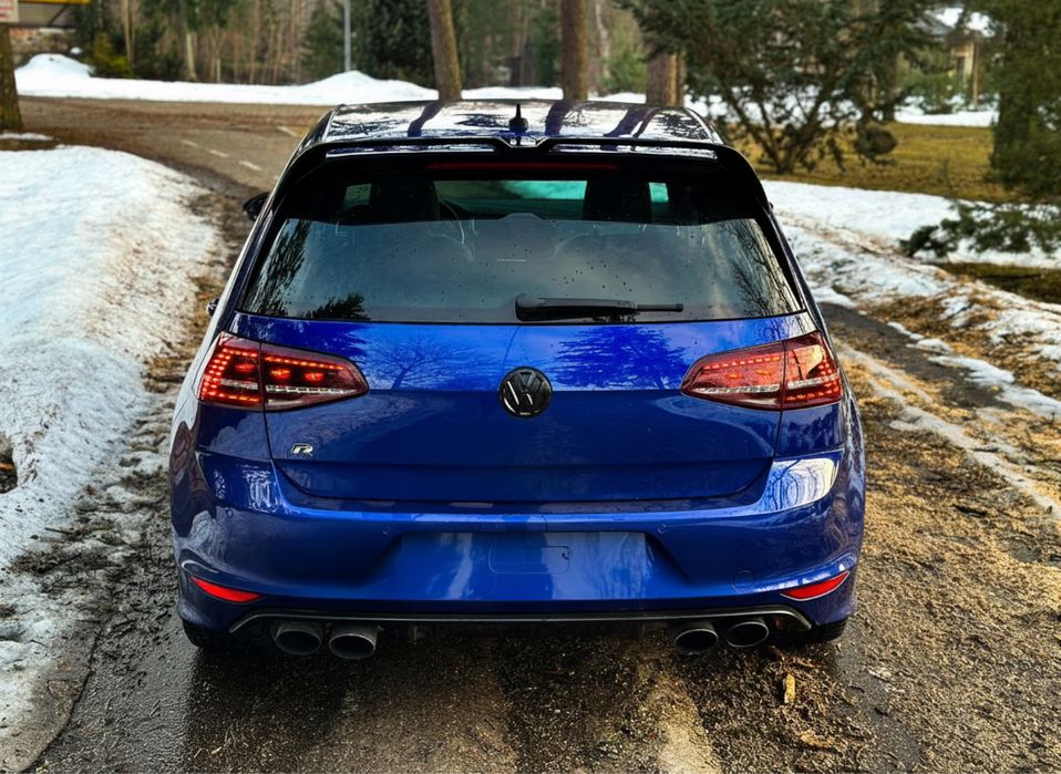 VW Golf 7R - Lapiz Blue Metallic