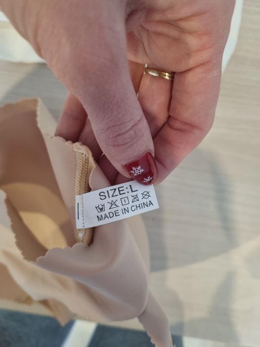 Bielizna modelująca majtki + pas, oraz 2 pary majtek koronkowych