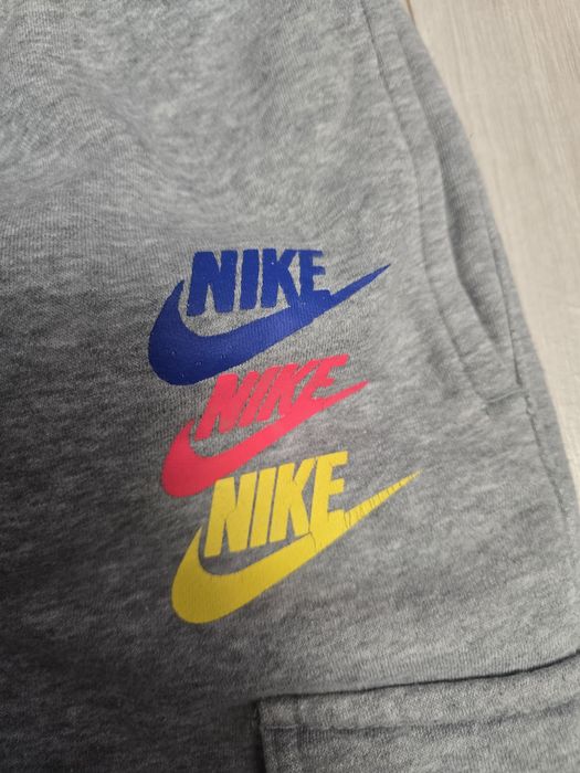 Штани най з великими кишенями