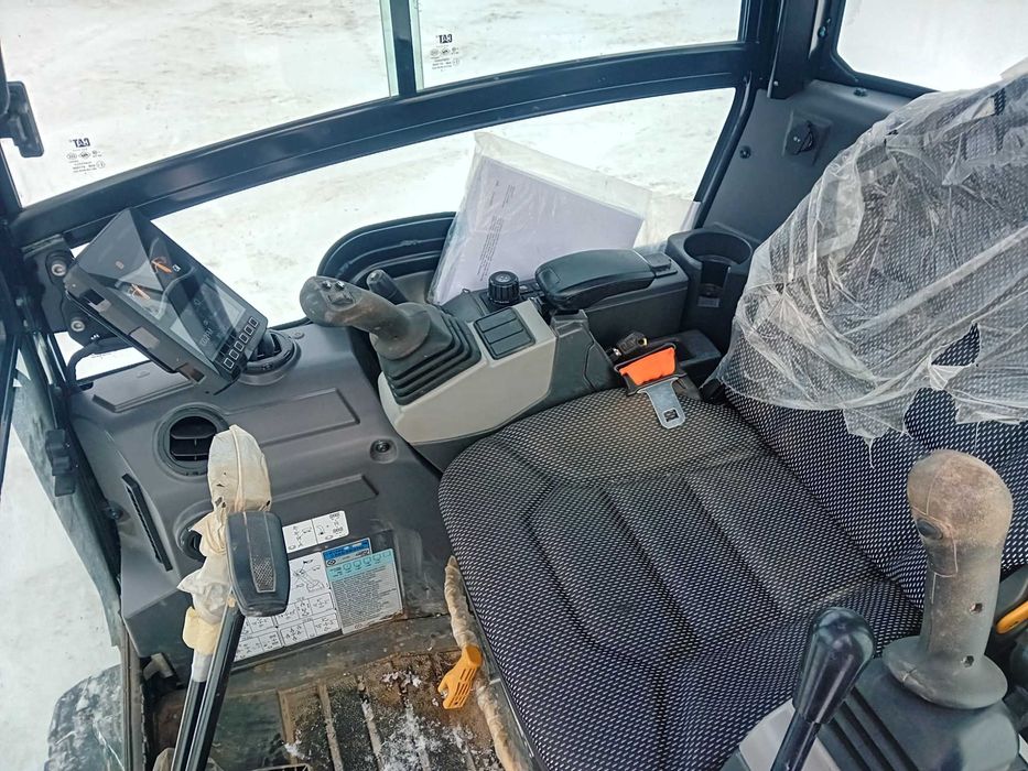 Minikoparka Cat 301.6 jak nowa 360godz. fabryczna gwarancja Klima full