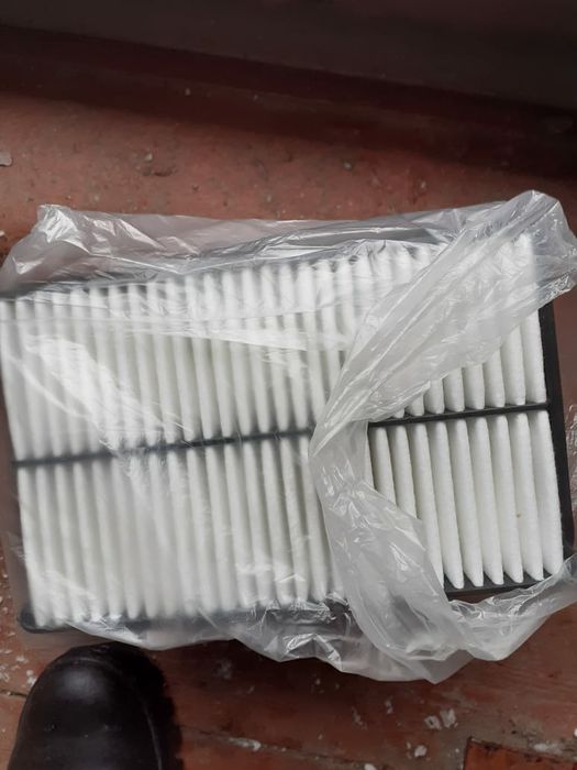 Коврики оригинальные, тормозные колодки, воздушный фильтр Toyota