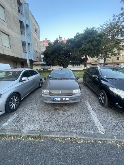 Renault Clio 92
