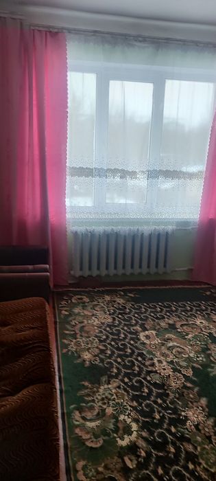 Продається трикімнатна квартира