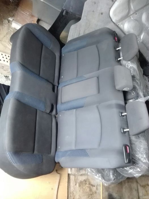 Задние сидения Lexus is, Mazda 6, Mazda 3