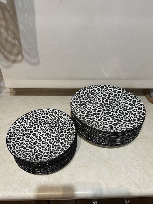 Zestaw talerzy obiadowych