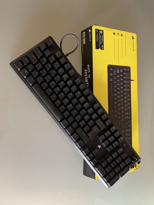 Teclado mecanico Corsair K70 Core