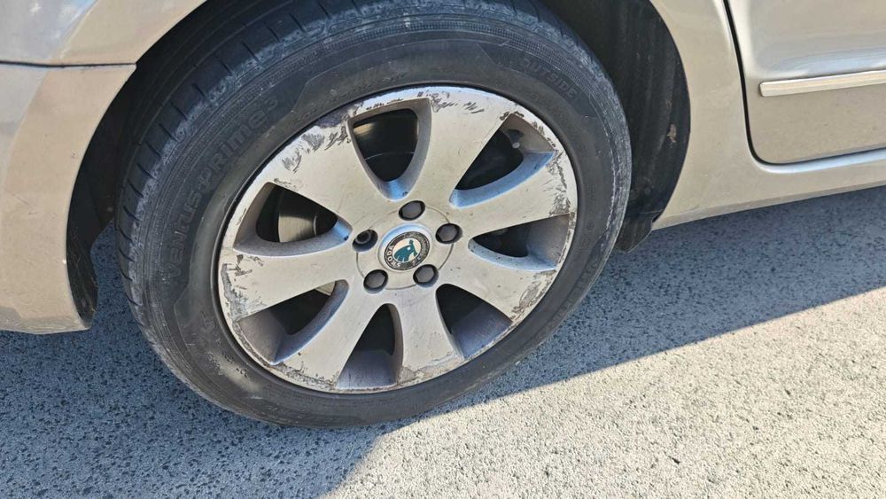 Skoda Superb 2008 Automático (TDI) - Apenas 98.000 km