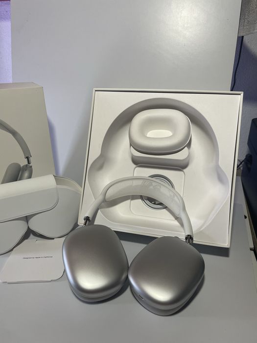 AirPods Max Brancos