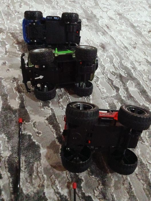 Продам машинки  іграшки