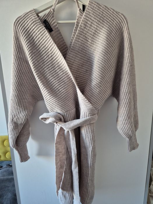 Zestaw ubrań damskich rozm.34