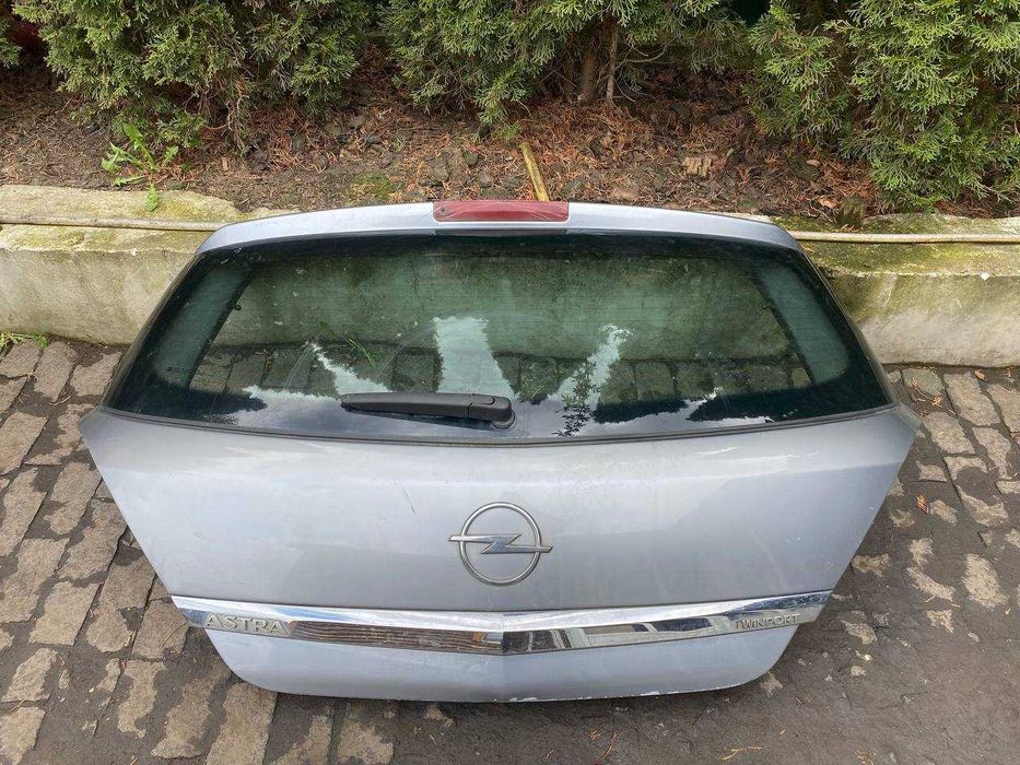 Кришка багажника задня ляда Opel Astra H Опель Астра Н хетчбек