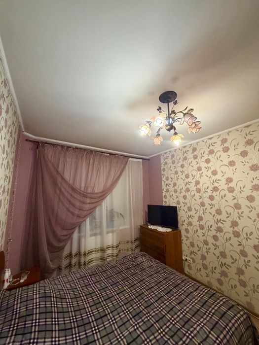 Продається 3 кімнатна квартира на Тутковського з Автон. Опаленням.