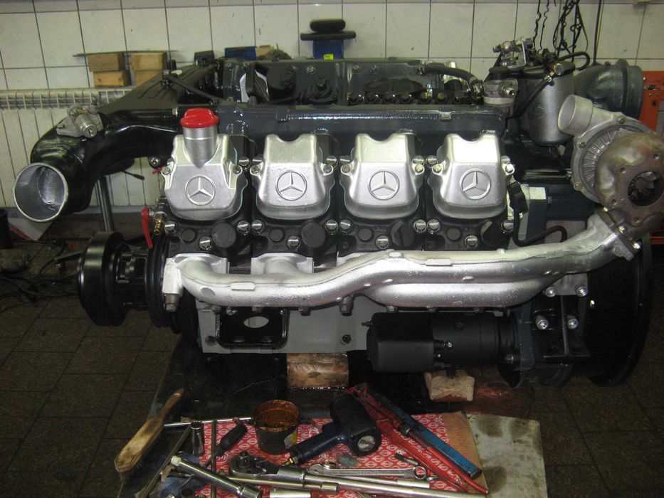 Silnik Mercedes OM 502LA KOMBAJN