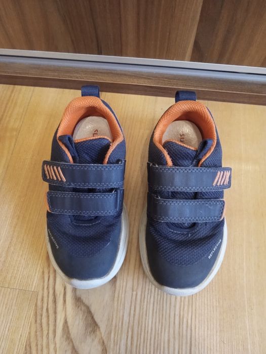 Buty sportowe superfit, 25, długość wkładki 16.4, bardzo lekkie