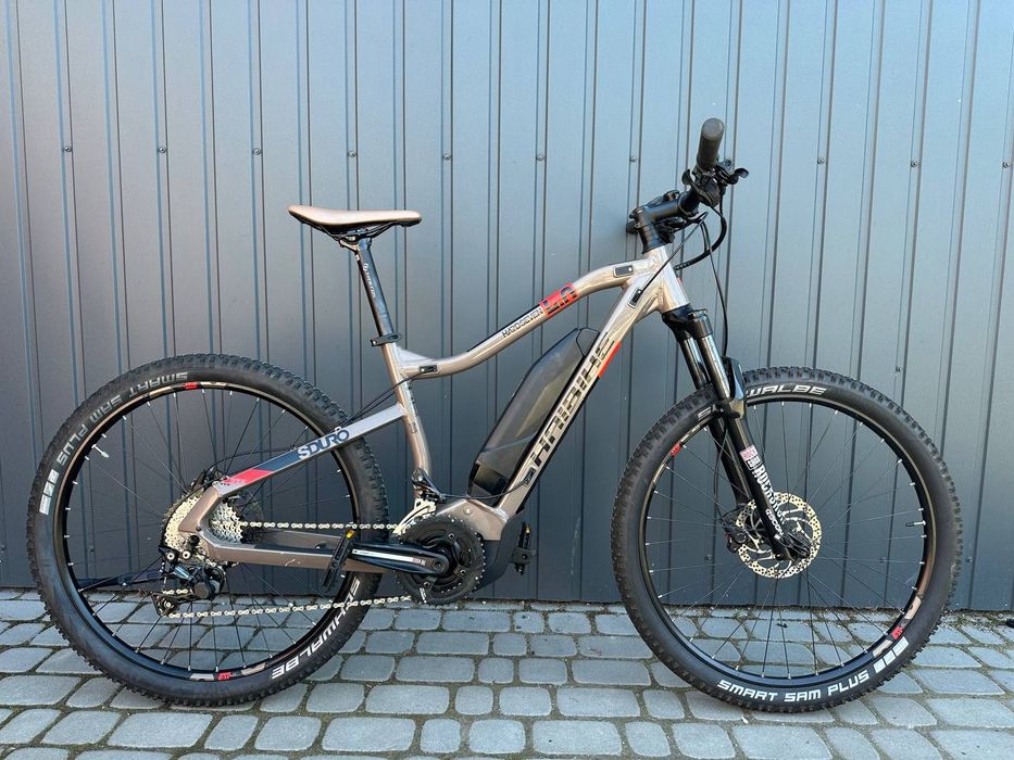 електро велосипед Haibike 
рама алюміній
вилка rock shox
гальма shiman