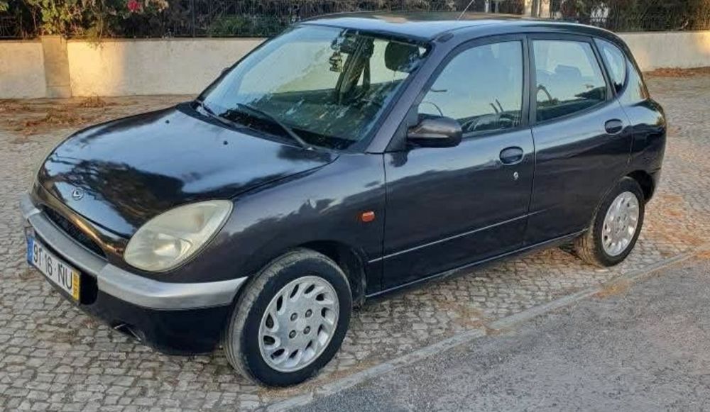 Daihatsu Sirion 1.0