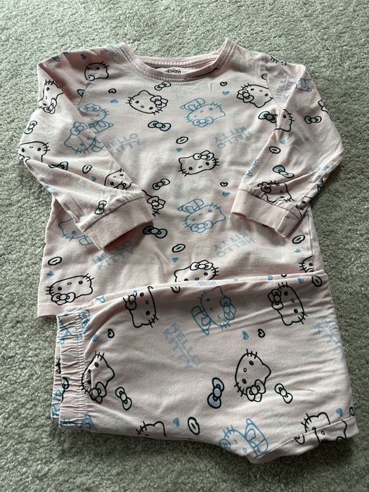Hello kitty pizamka 110/116. „9”