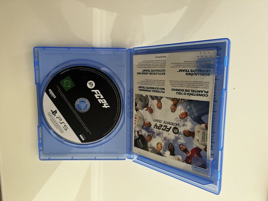 Jogo FIFA 2024 em bom estado
