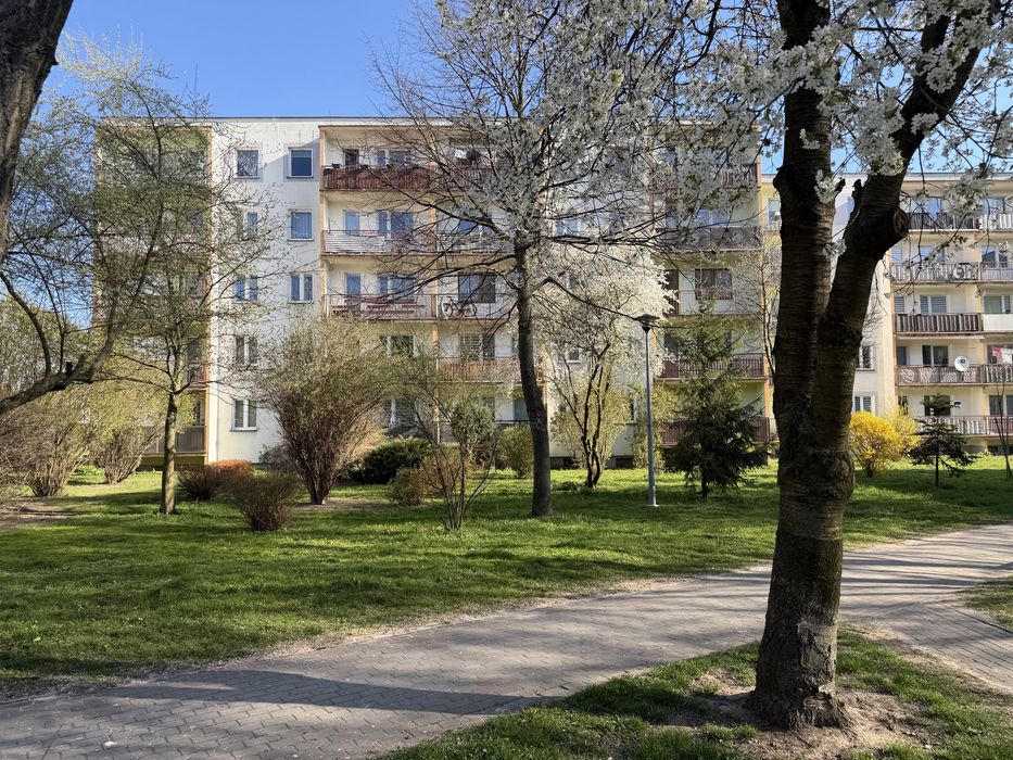Bezpiośrednio sprzedam 58,69 m2 3 pokoje