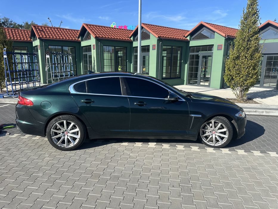 Jaguar XF X250