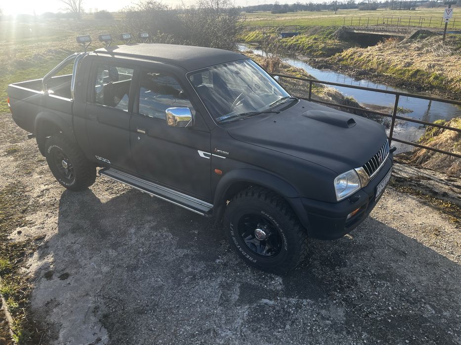 Sprzedam Mitsubishi L200 2000 rok