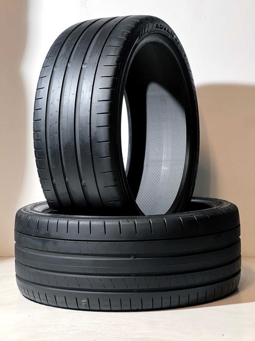 Pneus Yokohama Advan Sport - 235/35/19 - Excelentes
