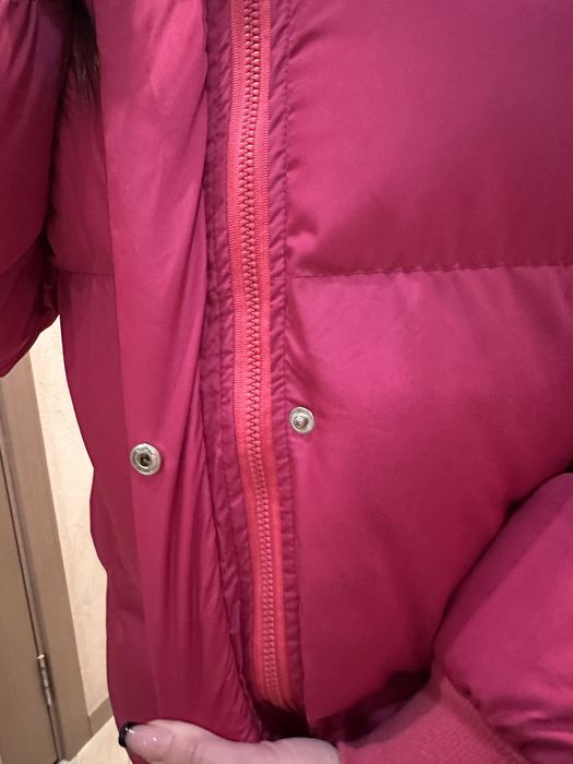 Зимний пуховик розовый длинный