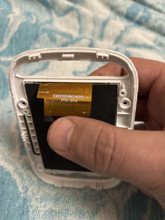 Запчасти бэби-монитора. Матрица экрана lcd, аккумулятор.