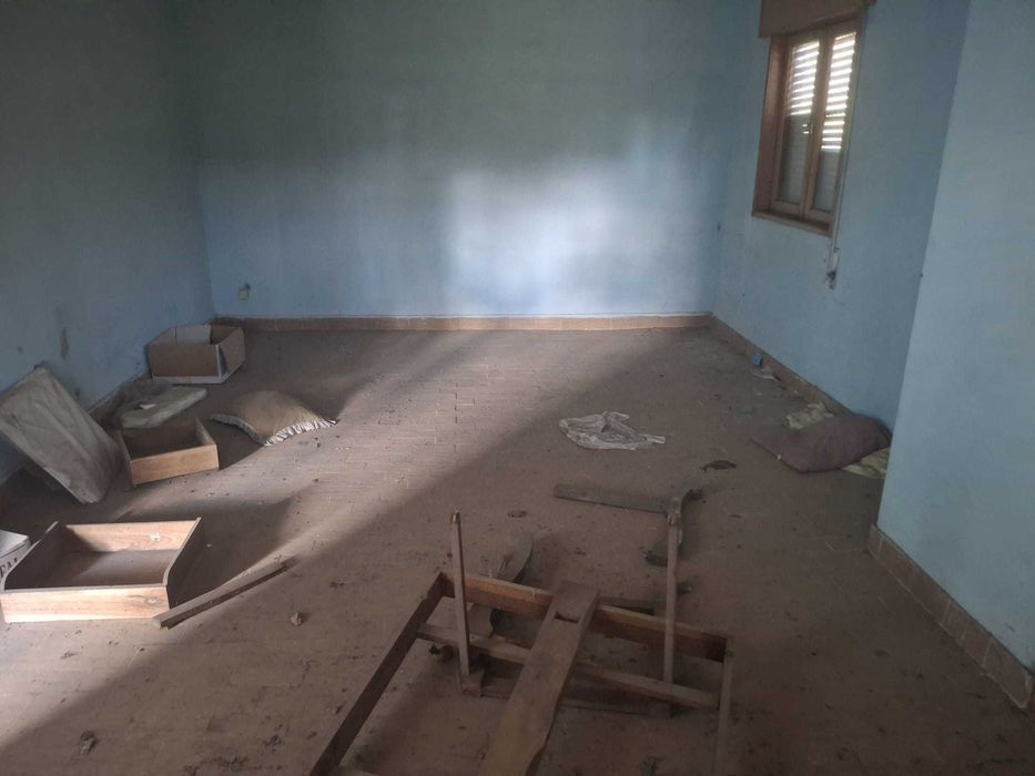 Casa para restaurar com 3.527m perto da saída da A42 Felgueiras