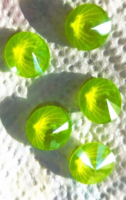 SWAROVSKI 1122 Rivoli LIME 12mm