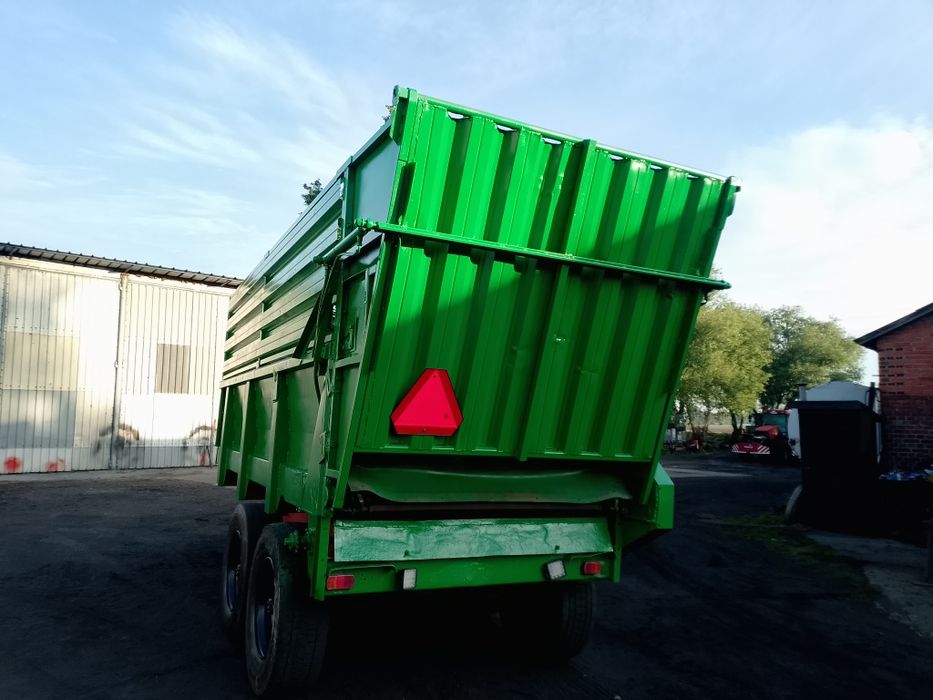 Przyczepa objętościowa rozrzutnik leboulch