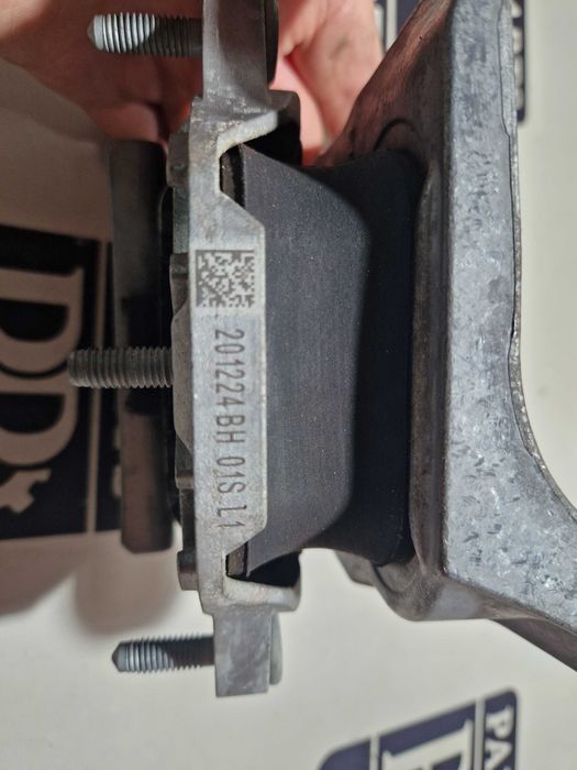 Подушка АКПП Audi A5  Audi A4 B9 2017 2018 2021 2022 2023