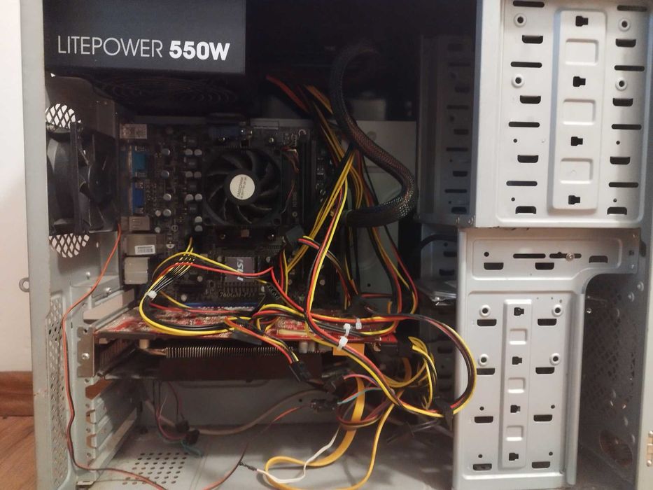 Komputer stacjonarny Athlon II Radeon HD 4890 6/320GB