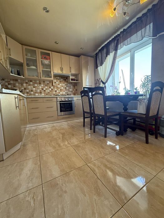 74м2 Продаж 2 кім квартири Автономка Масани